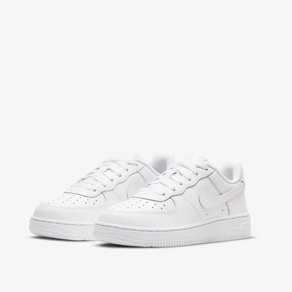 Youth Nike Force 1s size 2Y